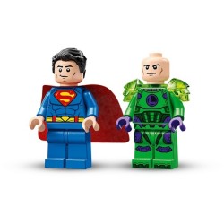 Superman Mech vs. Lex Luthor