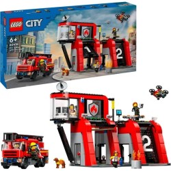 Feuerwehrstation mit Drehleiterfahrzeug