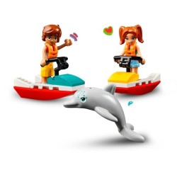 Rettungsschwimmer Aussichtsturm mit Jetskis