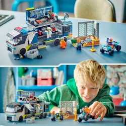 Polizeitruck mit Labor