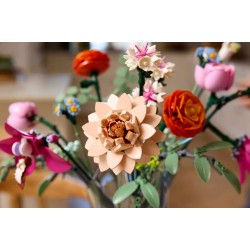 Schöner Rosafarbener Blumenstrauß