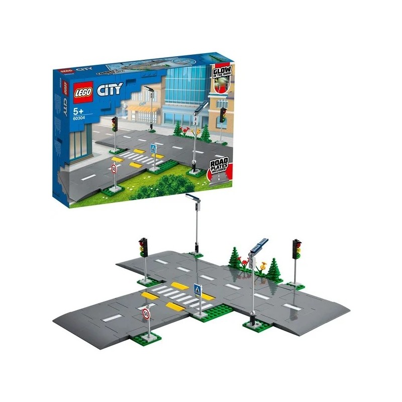 Straßenkreuzung mit Ampeln