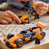F1 Rennfahrer mit McLaren Rennauto